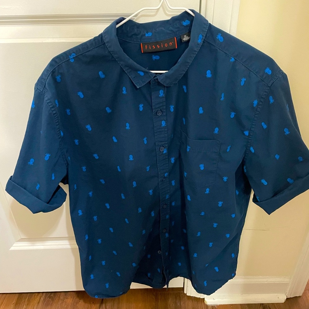Men’s Casual Button Down - XL